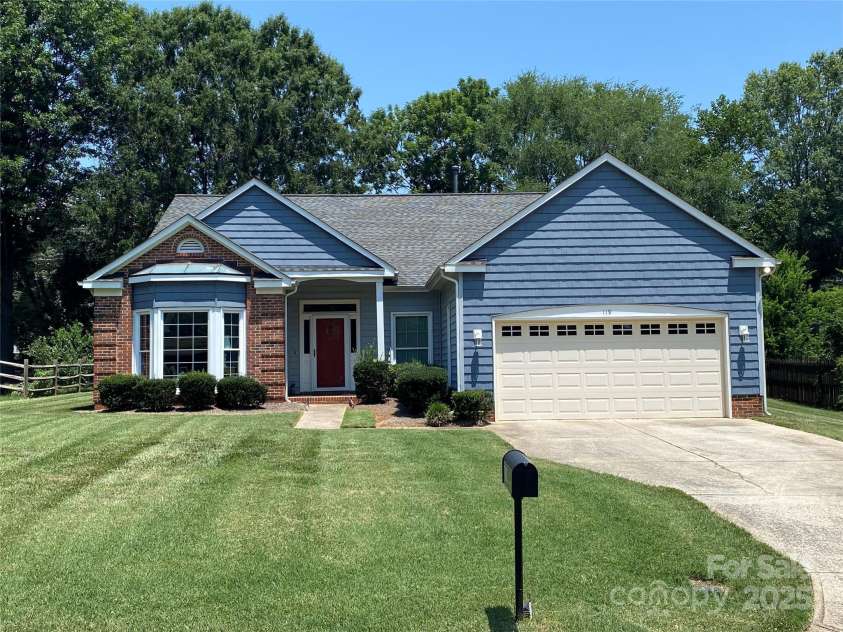 119 Southhaven Drive, Mooresville, NC 28117.  MLS# CAR4283214, YatesRealty ID 29009. 