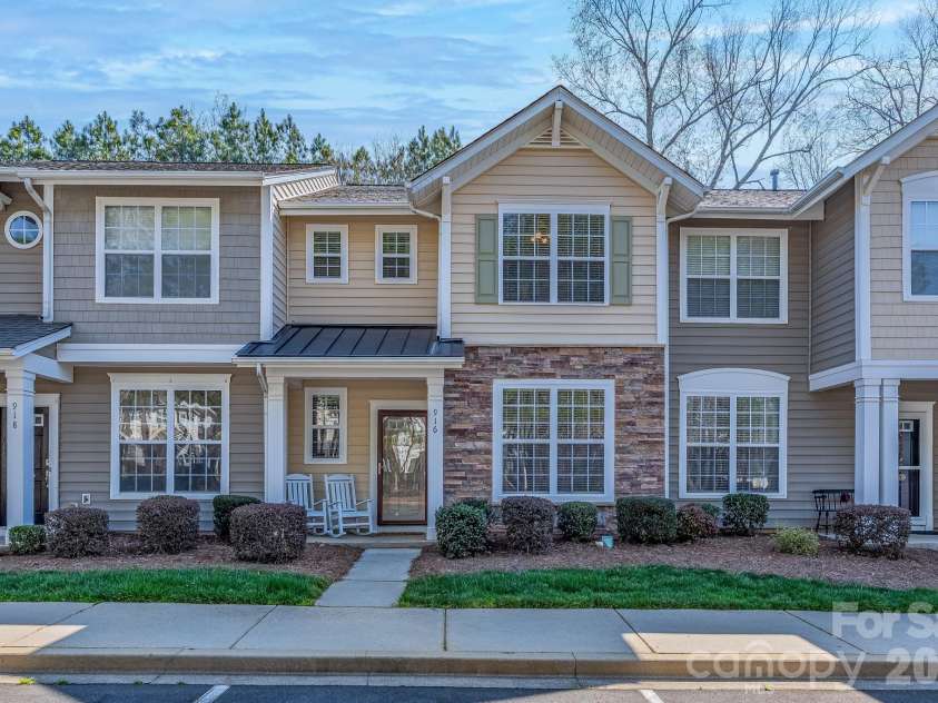 916 Coffee Tree Lane, Rock Hill, SC 29732.  MLS# CAR4335528, YatesRealty ID 29009. 
