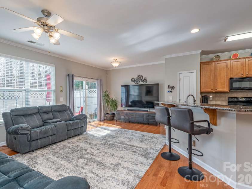 916 Coffee Tree Lane, Rock Hill, SC 29732.  MLS# CAR4335528, YatesRealty ID 29009. 