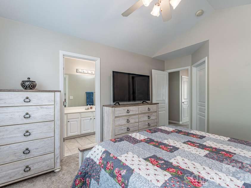 916 Coffee Tree Lane, Rock Hill, SC 29732.  MLS# CAR4335528, YatesRealty ID 29009. 