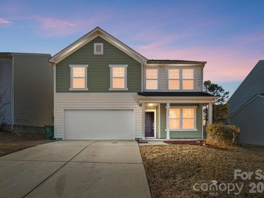 1000 Newfound Hollow Drive, Charlotte, NC 28214.  MLS# CAR4353214, YatesRealty ID 2901. 
