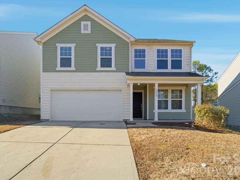 1000 Newfound Hollow Drive, Charlotte, NC 28214.  MLS# CAR4353214, YatesRealty ID 2901. 