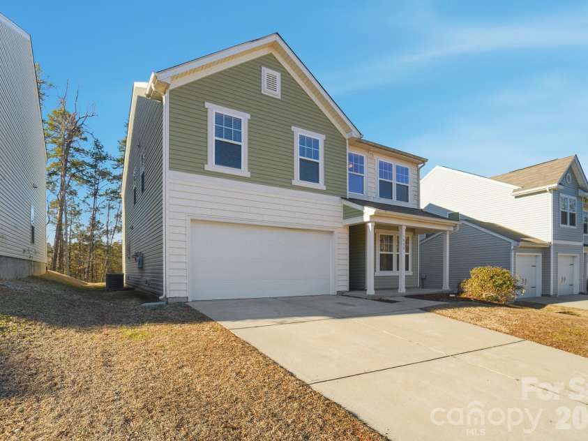 1000 Newfound Hollow Drive, Charlotte, NC 28214.  MLS# CAR4353214, YatesRealty ID 2901. 