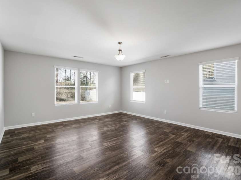 1000 Newfound Hollow Drive, Charlotte, NC 28214.  MLS# CAR4353214, YatesRealty ID 2901. 
