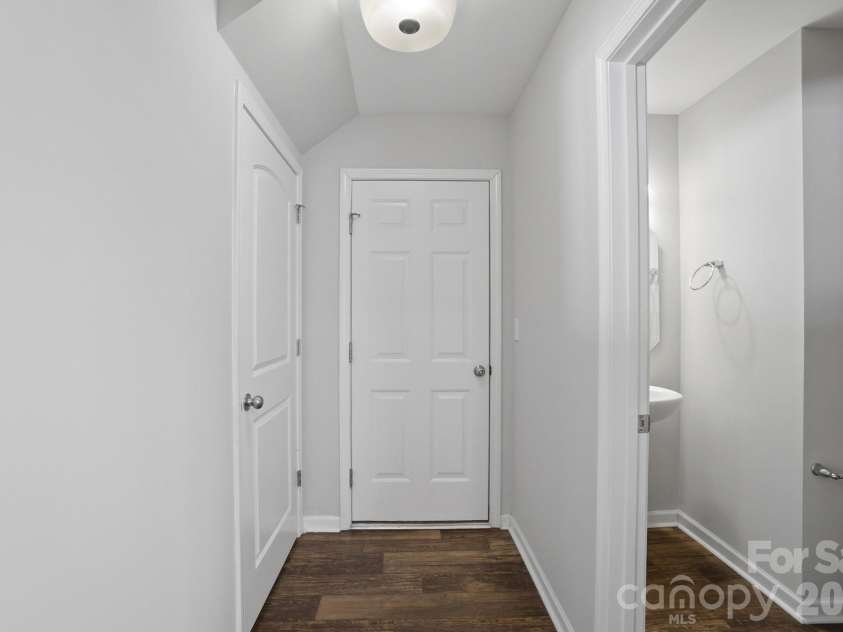 1000 Newfound Hollow Drive, Charlotte, NC 28214.  MLS# CAR4353214, YatesRealty ID 2901. 