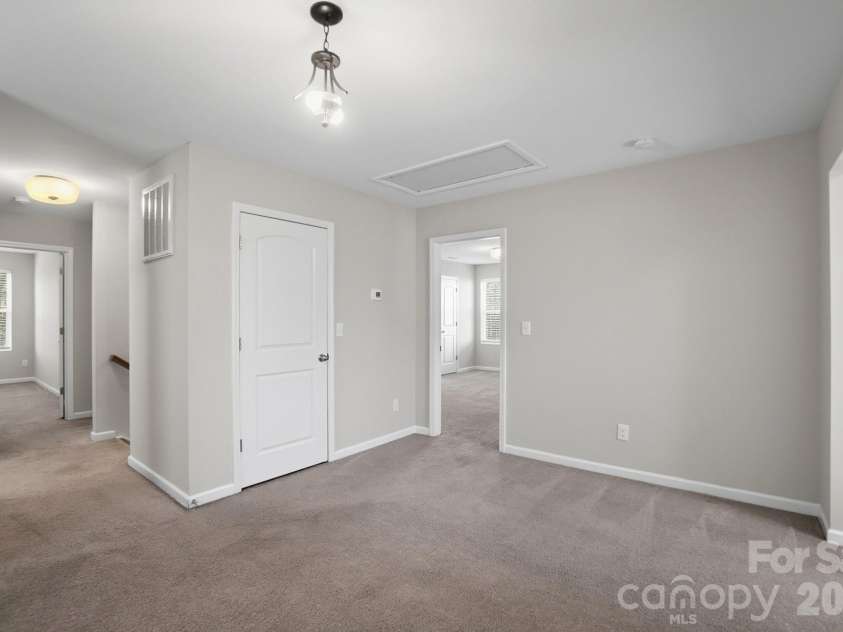 1000 Newfound Hollow Drive, Charlotte, NC 28214.  MLS# CAR4353214, YatesRealty ID 2901. 