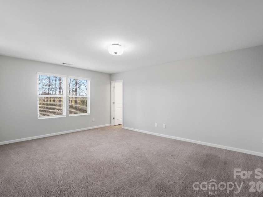 1000 Newfound Hollow Drive, Charlotte, NC 28214.  MLS# CAR4353214, YatesRealty ID 2901. 