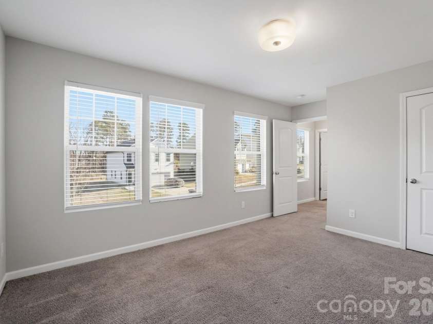 1000 Newfound Hollow Drive, Charlotte, NC 28214.  MLS# CAR4353214, YatesRealty ID 2901. 