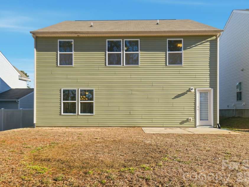 1000 Newfound Hollow Drive, Charlotte, NC 28214.  MLS# CAR4353214, YatesRealty ID 2901. 