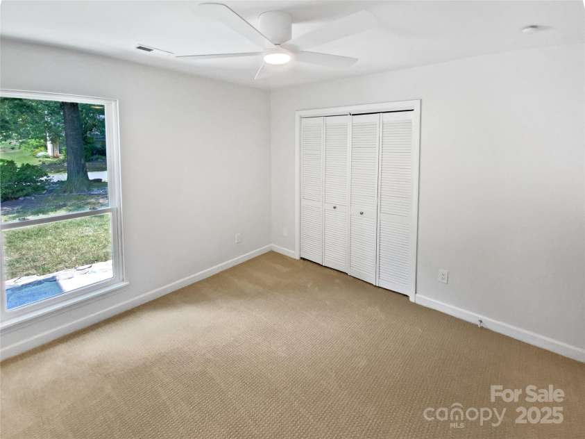 10934 Coachman Circle, Charlotte, NC 28277.  MLS# CAR4275402, YatesRealty ID 29010. 