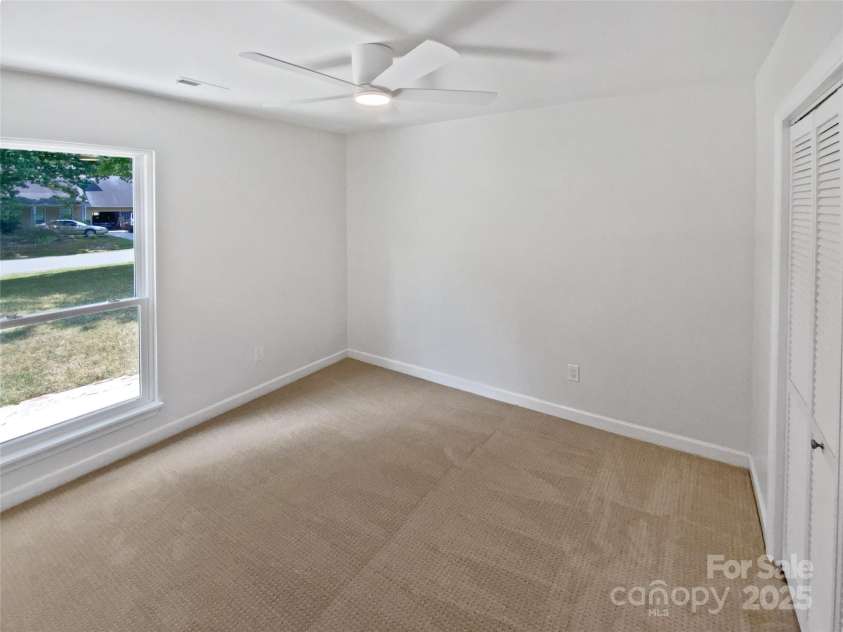 10934 Coachman Circle, Charlotte, NC 28277.  MLS# CAR4275402, YatesRealty ID 29010. 