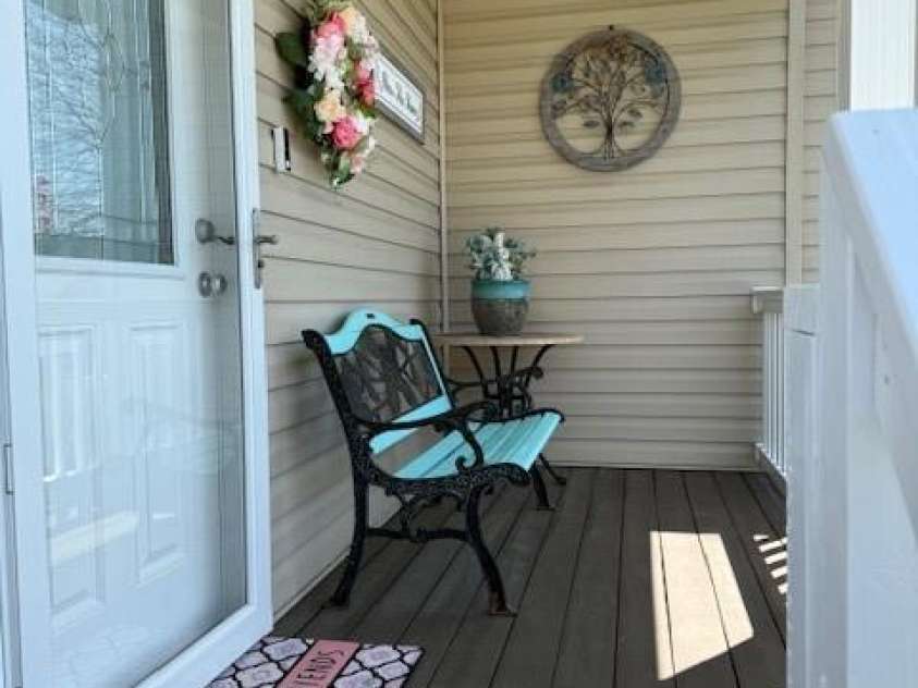 34 Middle Street, Hendersonville, NC 28792.  MLS# CAR4391444, YatesRealty ID 29010. 