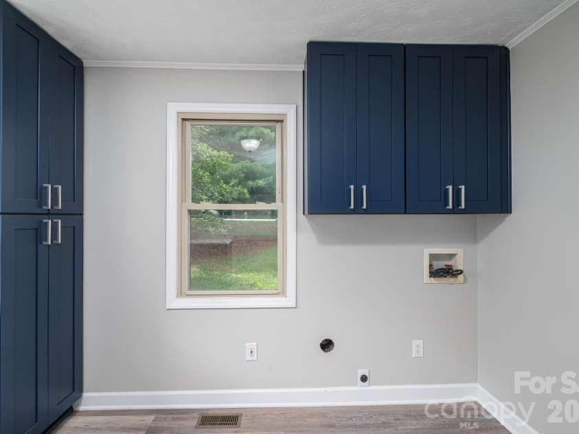 626 Dallas Spencer Mtn Road, Dallas, NC 28034.  MLS# CAR4391522, YatesRealty ID 29011. 