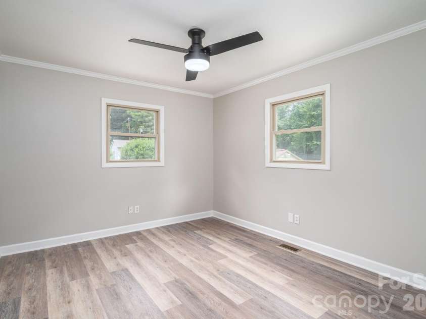 626 Dallas Spencer Mtn Road, Dallas, NC 28034.  MLS# CAR4391522, YatesRealty ID 29011. 