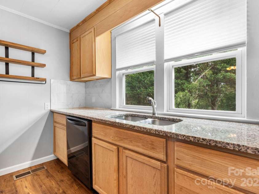 1585 Amherst Road, Morganton, NC 28655.  MLS# CAR4282056, YatesRealty ID 29012. 
