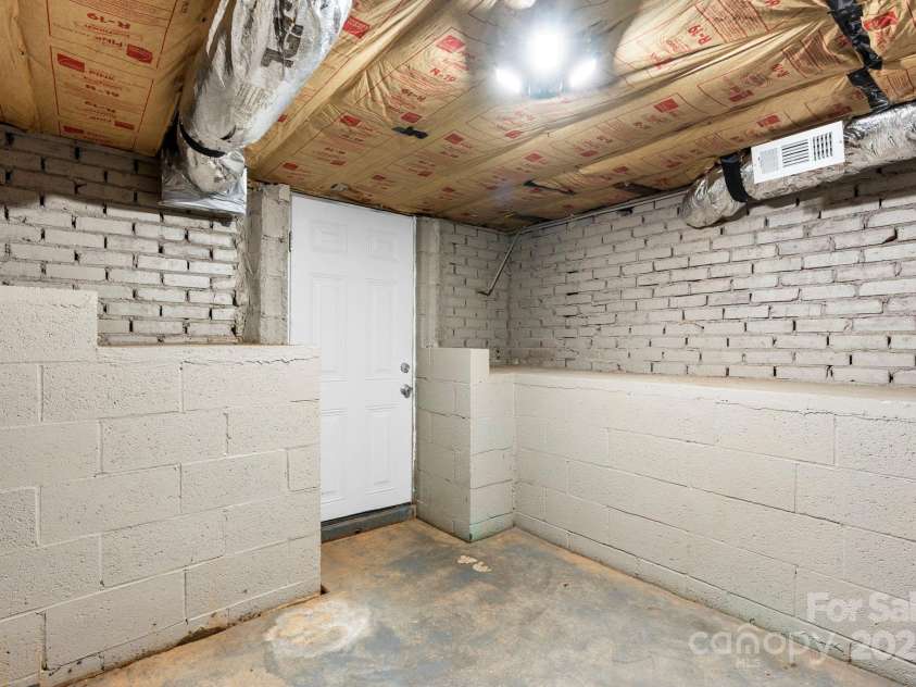 1585 Amherst Road, Morganton, NC 28655.  MLS# CAR4282056, YatesRealty ID 29012. 