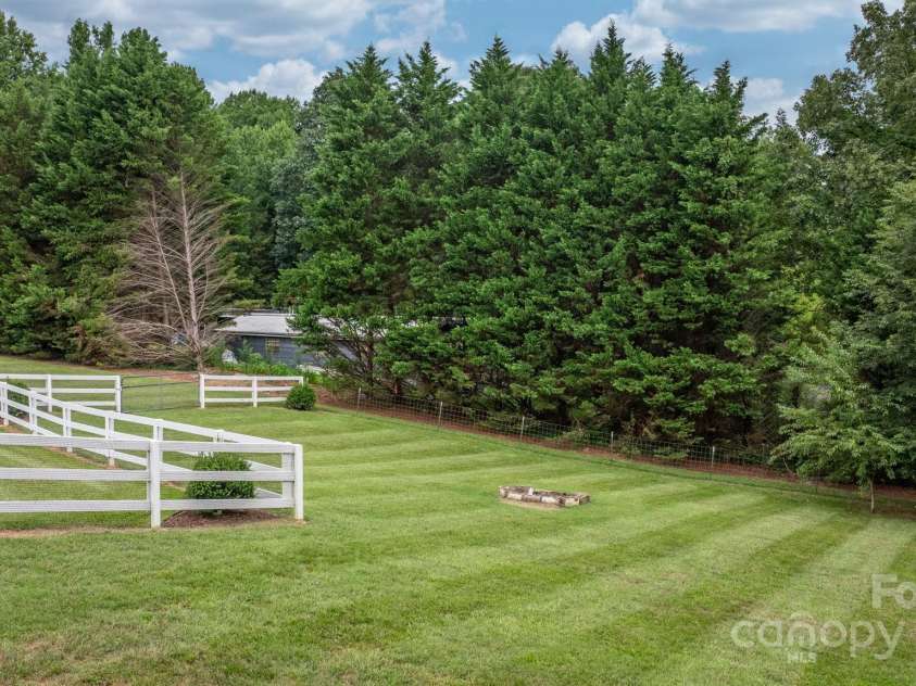 1585 Amherst Road, Morganton, NC 28655.  MLS# CAR4282056, YatesRealty ID 29012. 