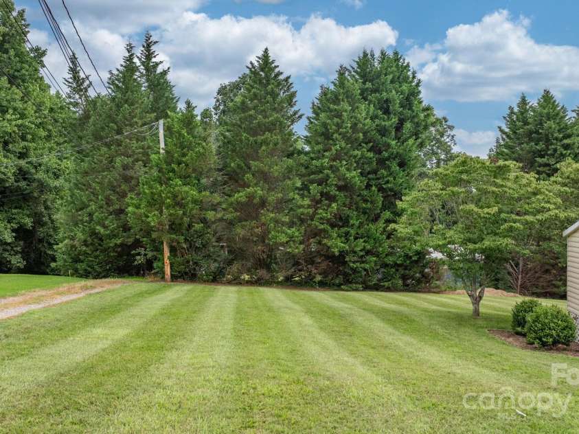 1585 Amherst Road, Morganton, NC 28655.  MLS# CAR4282056, YatesRealty ID 29012. 