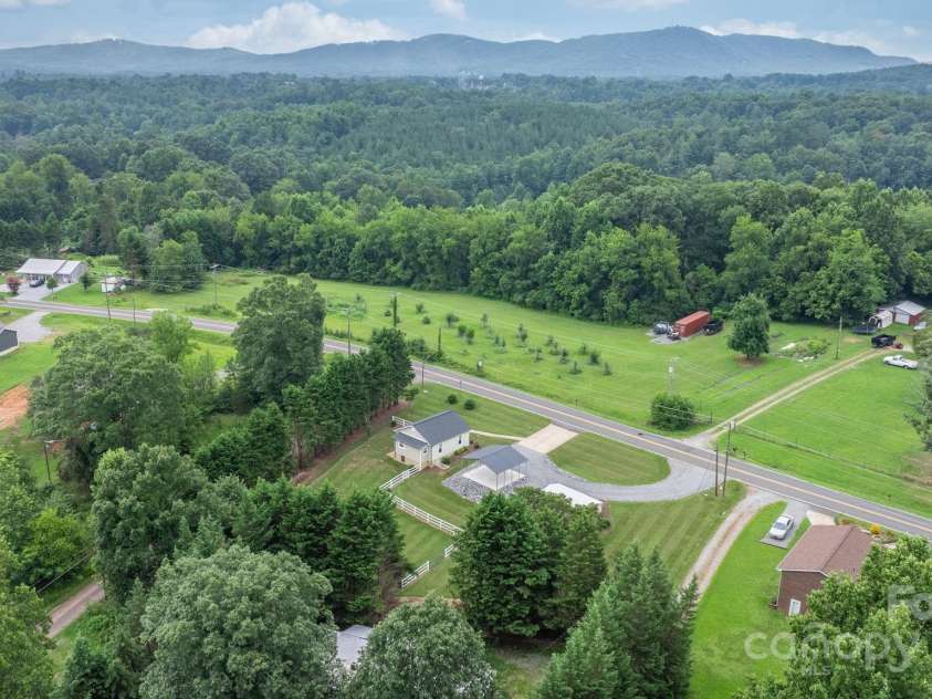 1585 Amherst Road, Morganton, NC 28655.  MLS# CAR4282056, YatesRealty ID 29012. 