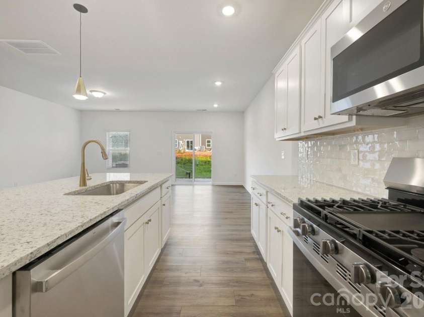 832 Earhart Street, Concord, NC 28027.  MLS# CAR4391048, YatesRealty ID 29012. Kitchen