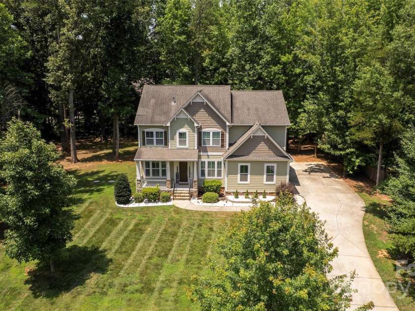 8402 Aspen Court, Charlotte, NC 28227.  MLS# CAR4274770, YatesRealty ID 29013. 