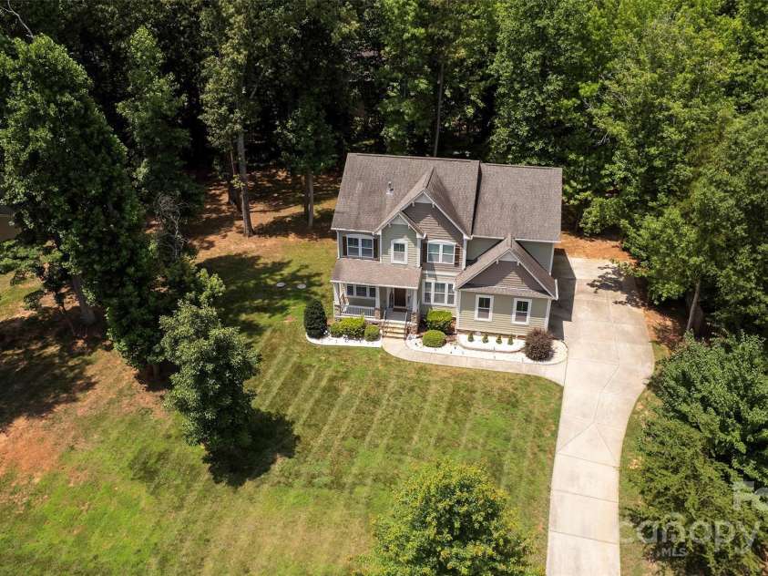 8402 Aspen Court, Charlotte, NC 28227.  MLS# CAR4274770, YatesRealty ID 29013. 
