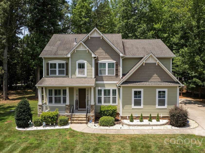 8402 Aspen Court, Charlotte, NC 28227.  MLS# CAR4274770, YatesRealty ID 29013. 