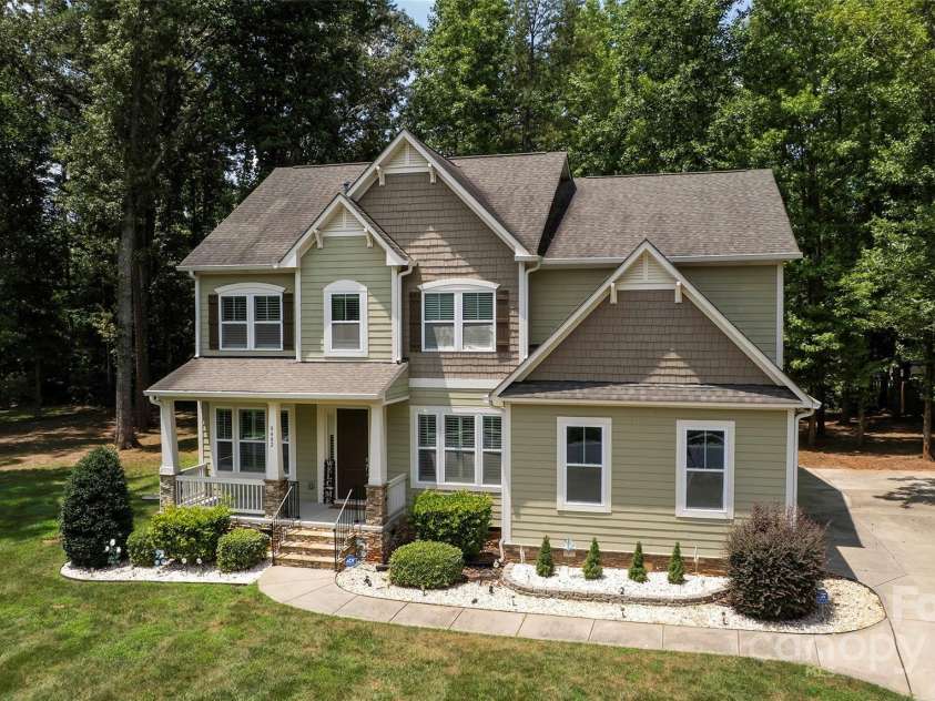 8402 Aspen Court, Charlotte, NC 28227.  MLS# CAR4274770, YatesRealty ID 29013. 