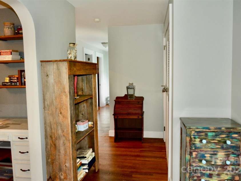 53 Windy Oaks Ridge, Burnsville, NC 28714.  MLS# CAR4281473, YatesRealty ID 29014. 