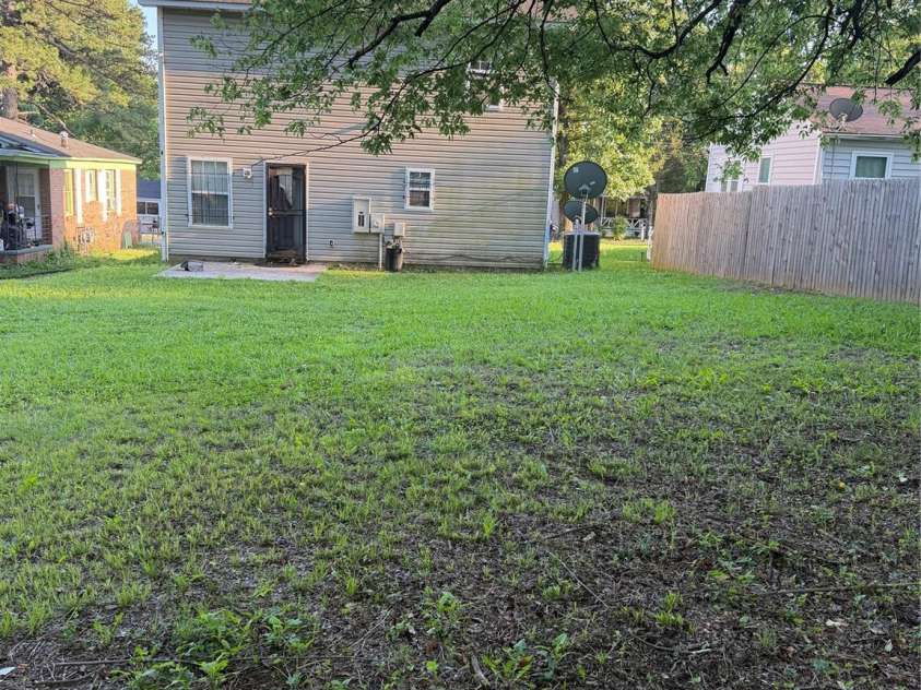3128 Seymour Drive, Charlotte, NC 28208.  MLS# CAR4389956, YatesRealty ID 29015. Backyard