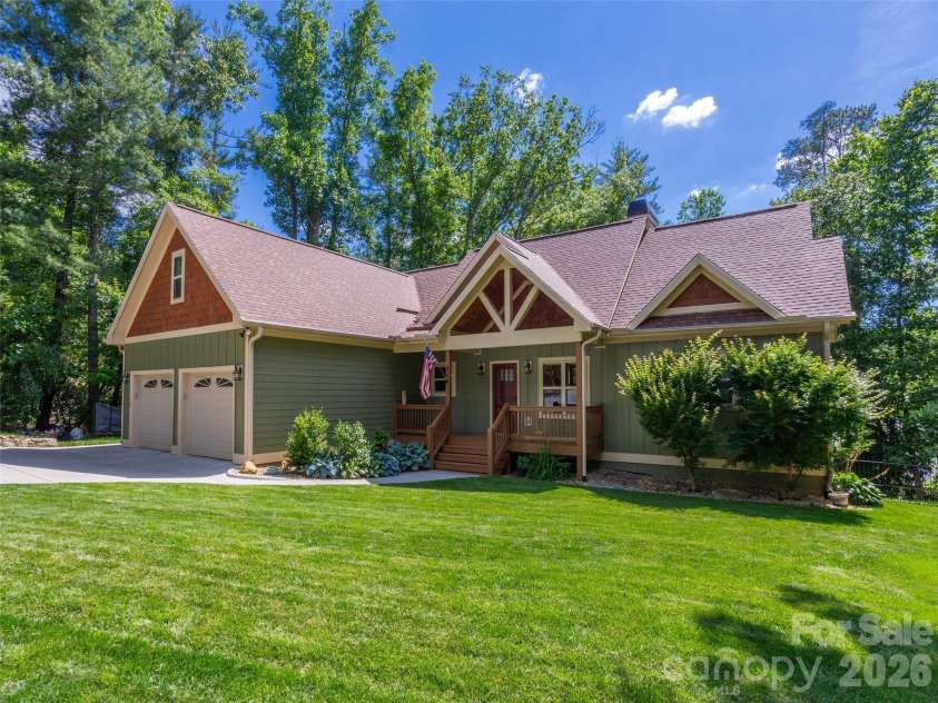86 Crossings Circle, Fairview, NC 28730.  MLS# CAR4391576, YatesRealty ID 29016. 