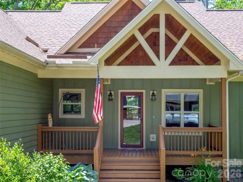 86 Crossings Circle, Fairview, NC 28730.  MLS# CAR4391576, YatesRealty ID 29016. 
