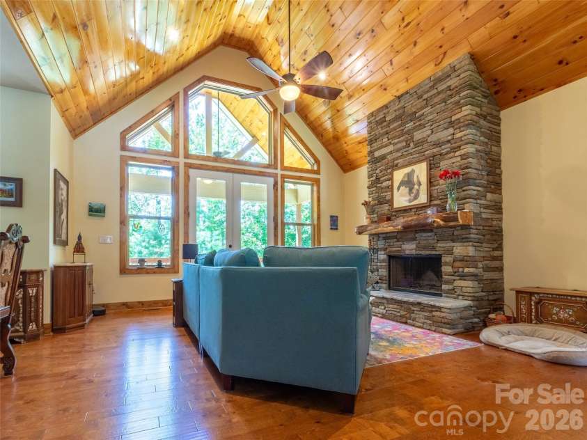 86 Crossings Circle, Fairview, NC 28730.  MLS# CAR4391576, YatesRealty ID 29016. 