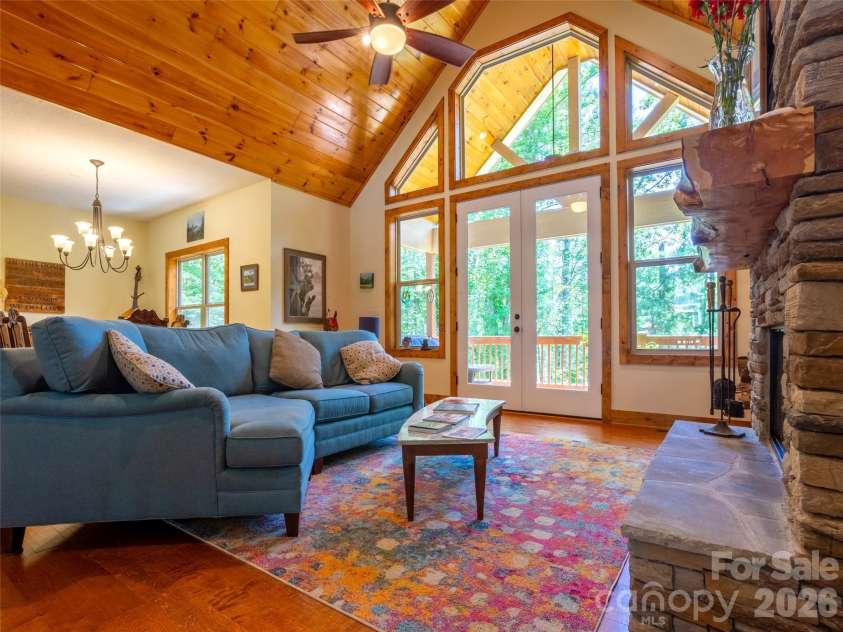 86 Crossings Circle, Fairview, NC 28730.  MLS# CAR4391576, YatesRealty ID 29016. 