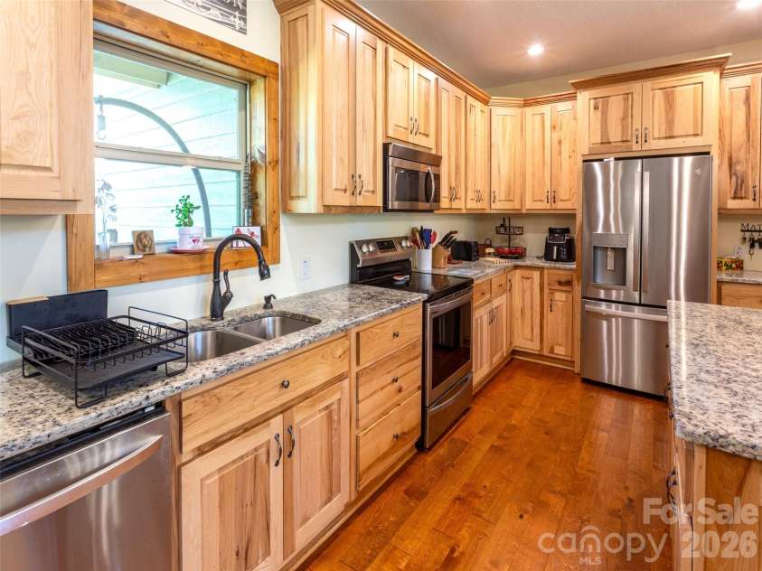 86 Crossings Circle, Fairview, NC 28730.  MLS# CAR4391576, YatesRealty ID 29016. 