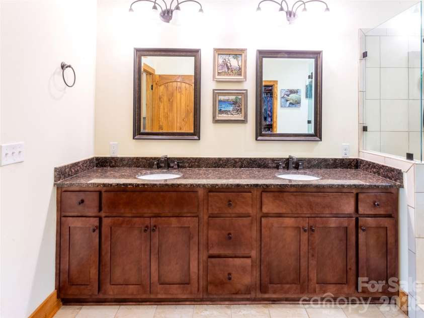 86 Crossings Circle, Fairview, NC 28730.  MLS# CAR4391576, YatesRealty ID 29016. 