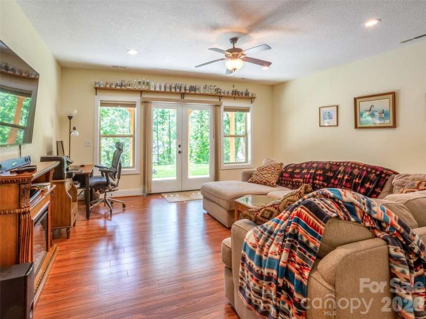 86 Crossings Circle, Fairview, NC 28730.  MLS# CAR4391576, YatesRealty ID 29016. 