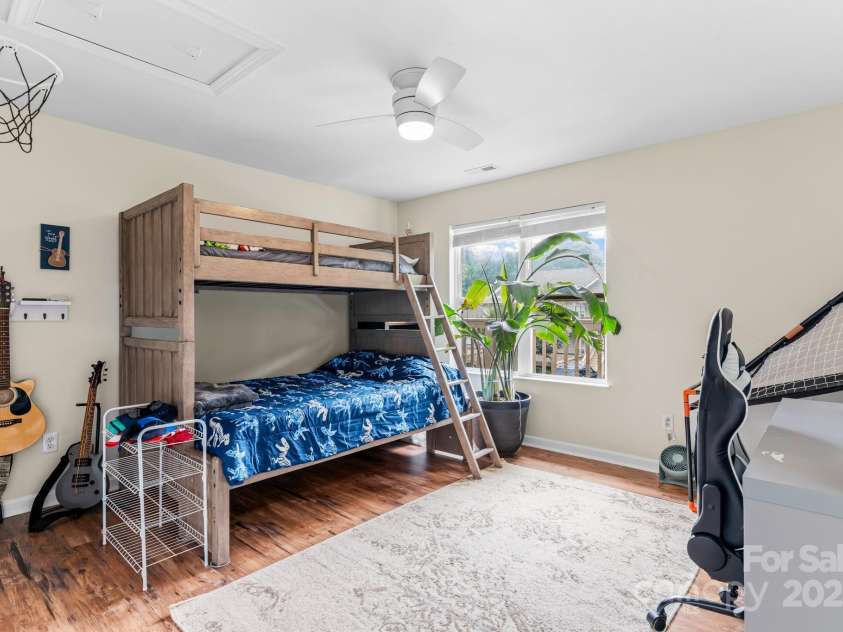 210 Carrington Place, Arden, NC 28704.  MLS# CAR4285258, YatesRealty ID 29017. 