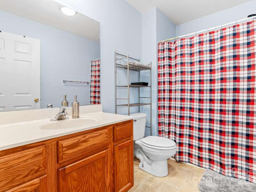 210 Carrington Place, Arden, NC 28704.  MLS# CAR4285258, YatesRealty ID 29017. 