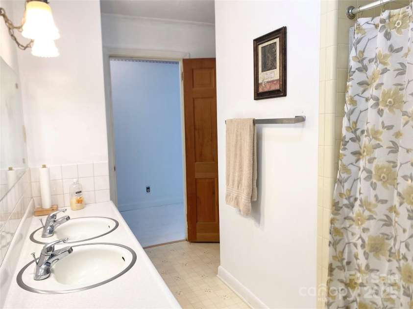 2855 Gheen Road, Salisbury, NC 28147.  MLS# CAR4279320, YatesRealty ID 29018. 