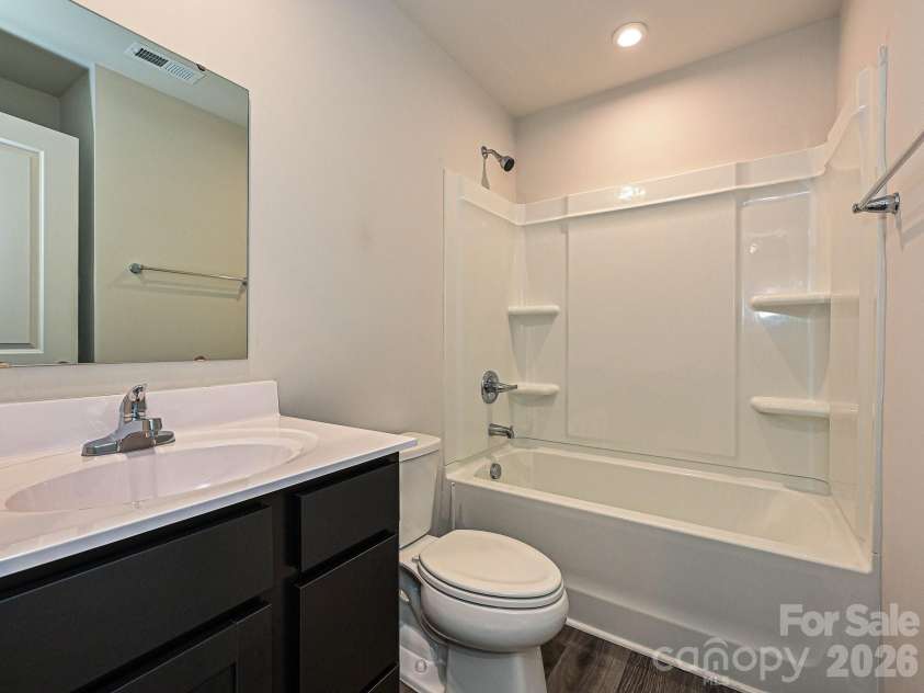 2037 Langer Street, Charlotte, NC 28214.  MLS# CAR4353707, YatesRealty ID 2902. Guest Bathroom