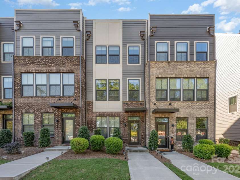 540 Billingsley Road, Charlotte, NC 28211.  MLS# CAR4307835, YatesRealty ID 2902. 