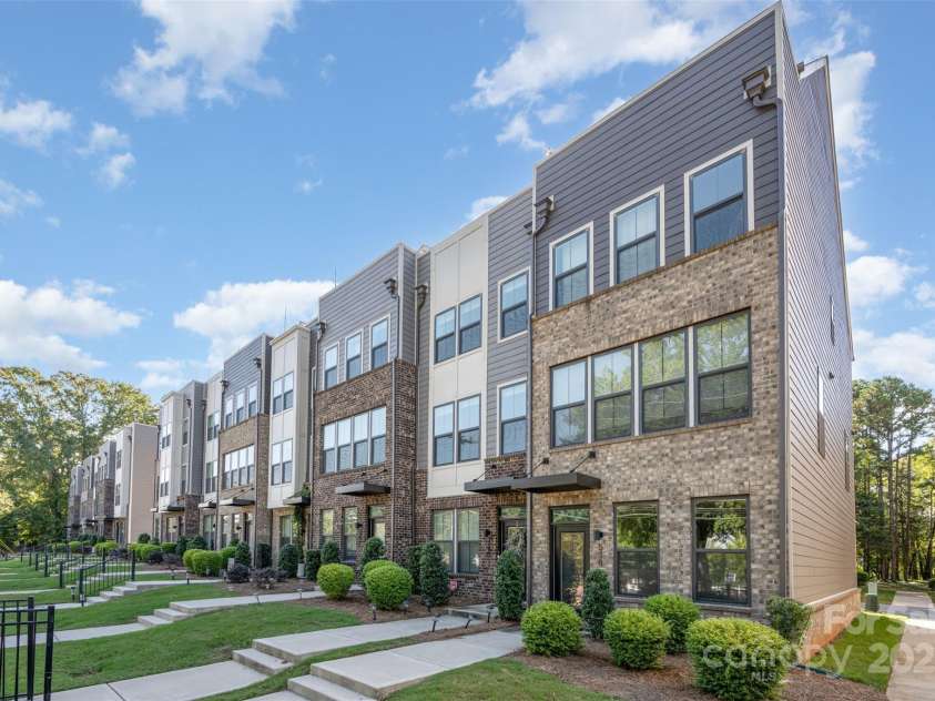 540 Billingsley Road, Charlotte, NC 28211.  MLS# CAR4307835, YatesRealty ID 2902. 