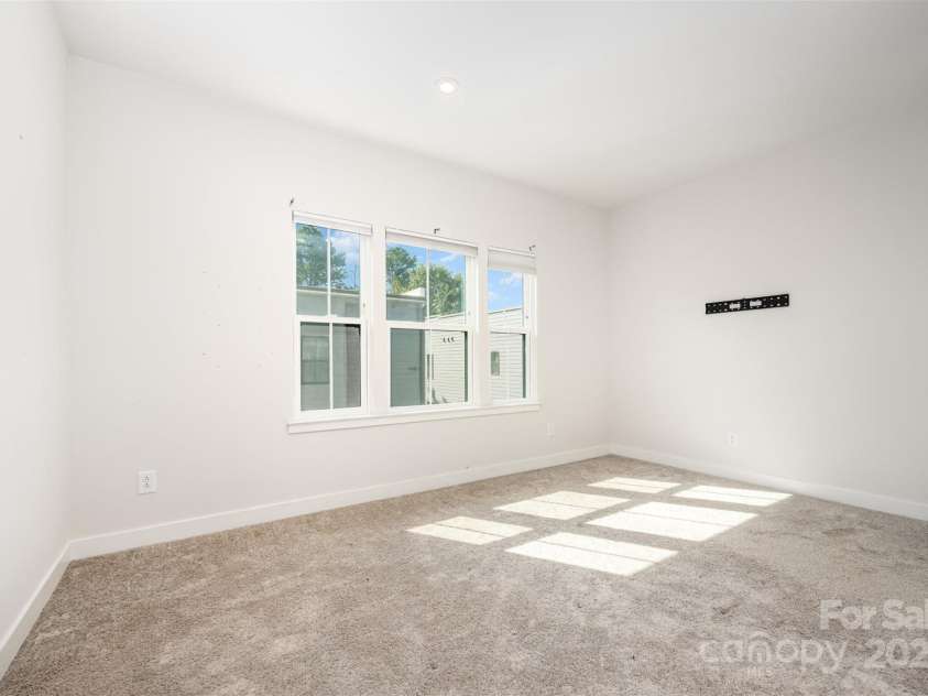 540 Billingsley Road, Charlotte, NC 28211.  MLS# CAR4307835, YatesRealty ID 2902. 