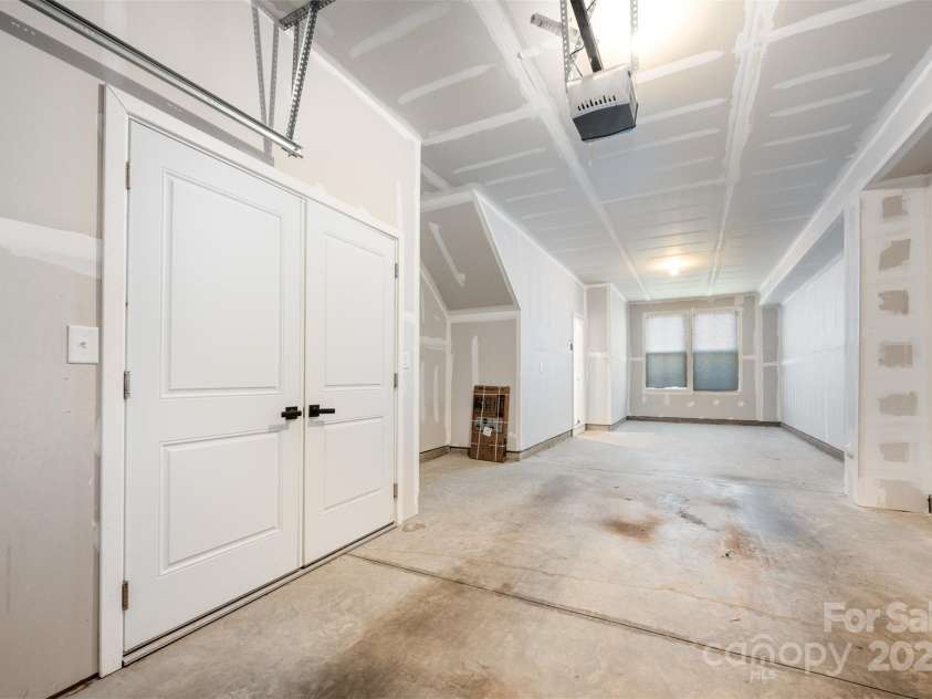 540 Billingsley Road, Charlotte, NC 28211.  MLS# CAR4307835, YatesRealty ID 2902. 