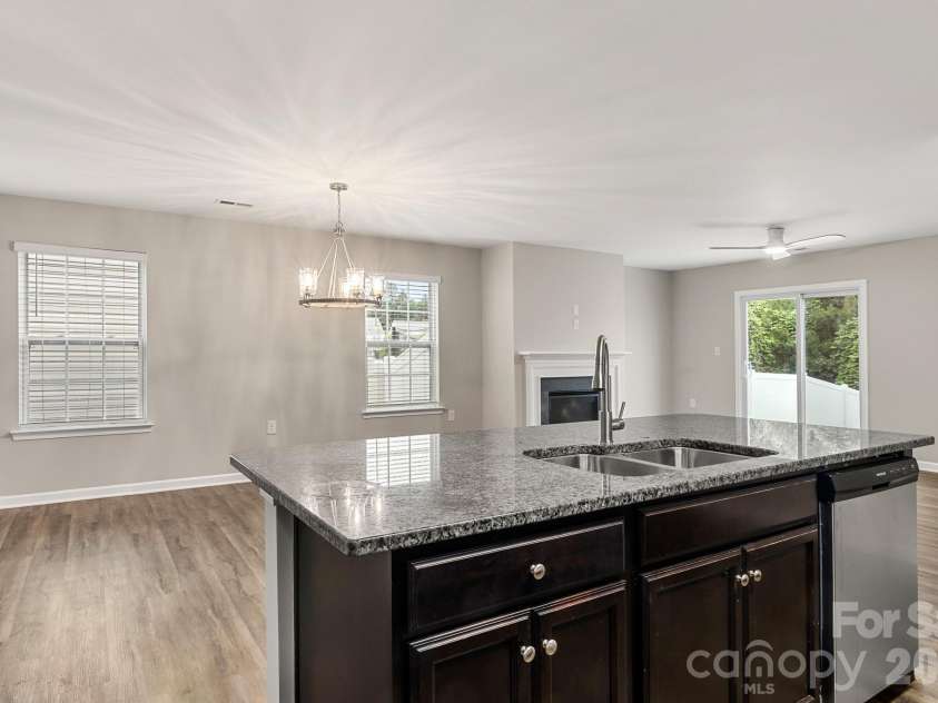 637 Nannyberry Lane, Concord, NC 28025.  MLS# CAR4388697, YatesRealty ID 29020. 