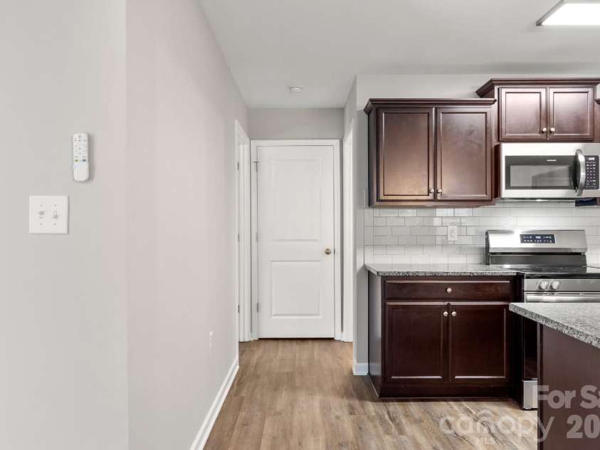 637 Nannyberry Lane, Concord, NC 28025.  MLS# CAR4388697, YatesRealty ID 29020. 