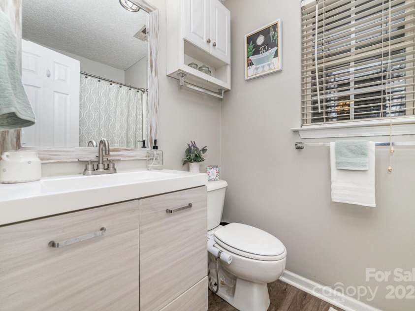 645 Montgomery Drive, Rock Hill, SC 29732.  MLS# CAR4276606, YatesRealty ID 29020. 