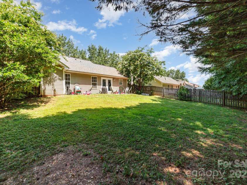 645 Montgomery Drive, Rock Hill, SC 29732.  MLS# CAR4276606, YatesRealty ID 29020. 