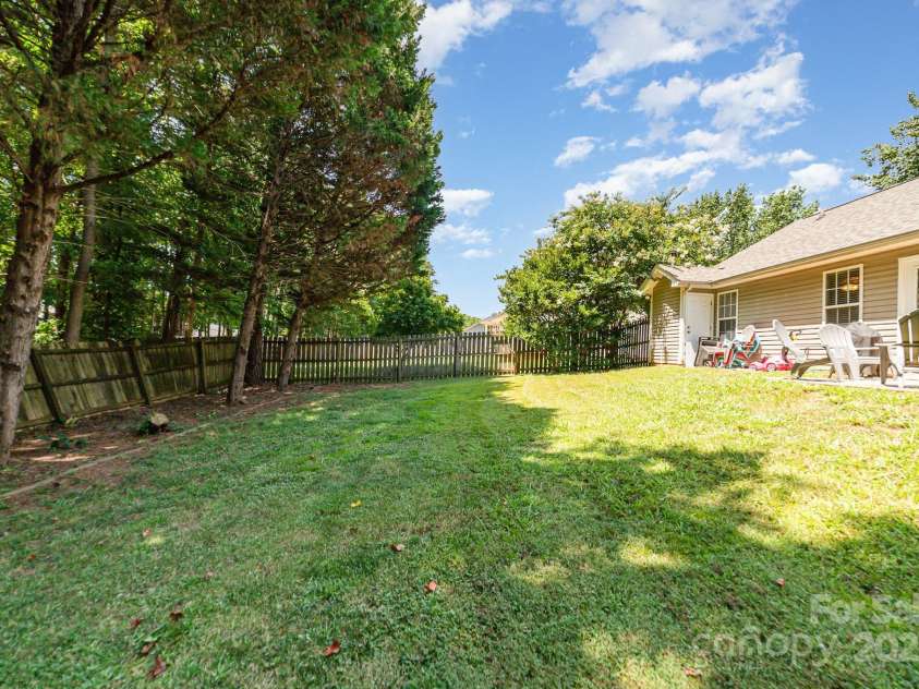 645 Montgomery Drive, Rock Hill, SC 29732.  MLS# CAR4276606, YatesRealty ID 29020. 